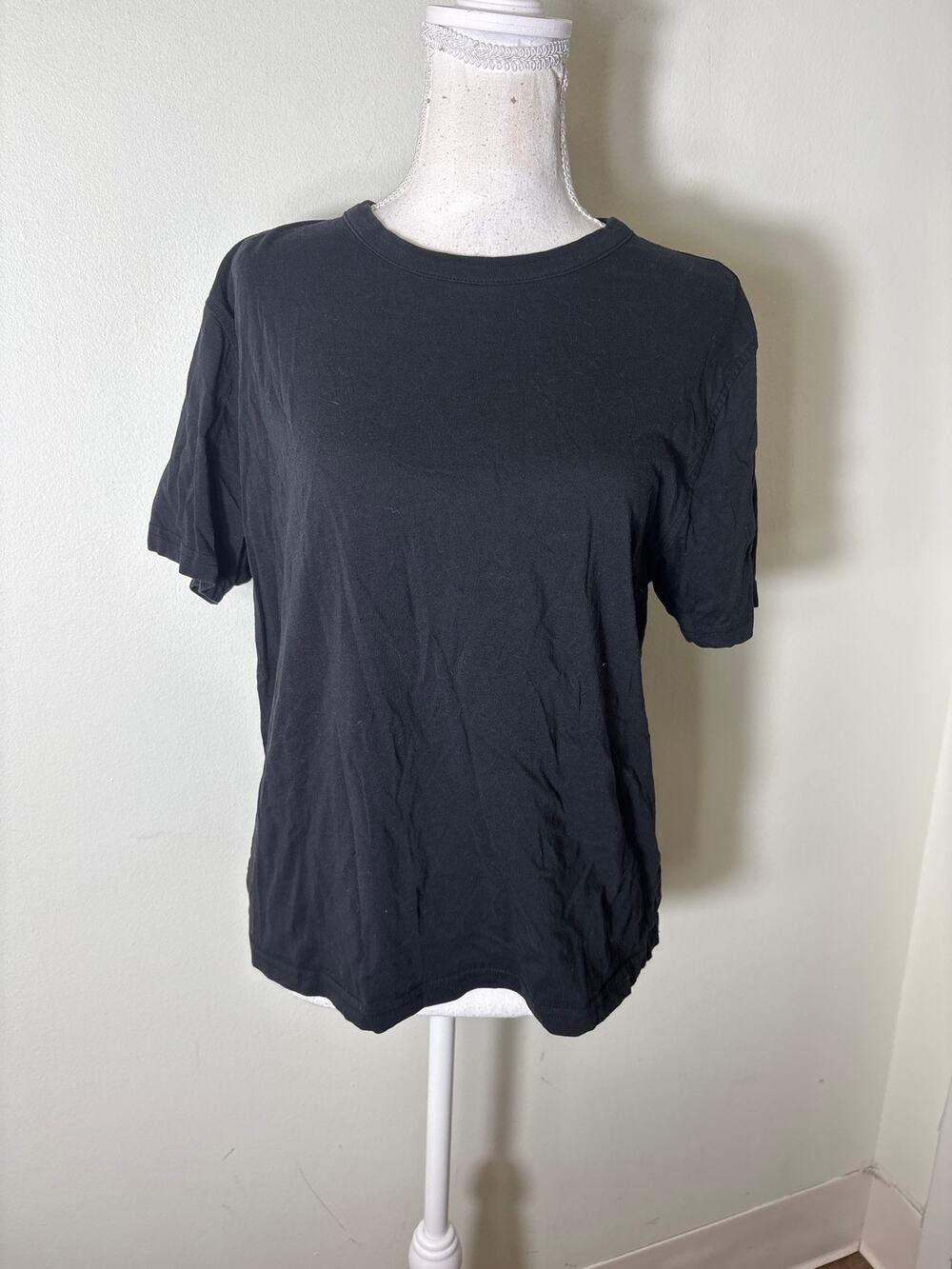 Soldout.nyc Black Short Sleeve Tee Sz M